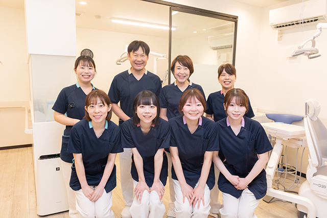 シニア歯科オーラルケアクリニック新神戸 スタッフ集合写真